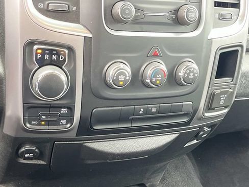 Used 2023 RAM 1500 Classic SLT AWD/4WD image 30
