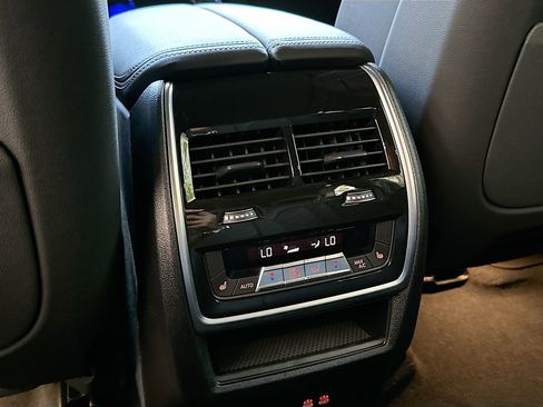 Used 2026 BMW X5 xDrive40i w/ M Sport Package image 27