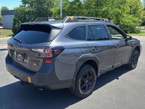 Used 2025 Subaru Outback Wilderness AWD/4WD image 10