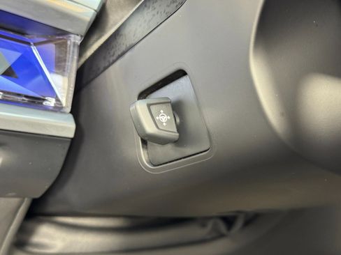 Used 2023 BMW i7 xDrive60 w/ Executive Package 2 image 20