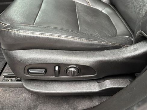 Used 2019 Chevrolet Traverse RS w/ LPO, Floor Liner Package image 12