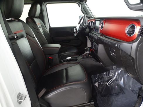 Used 2020 Jeep Wrangler Unlimited Rubicon w/ Dual Top Group image 16