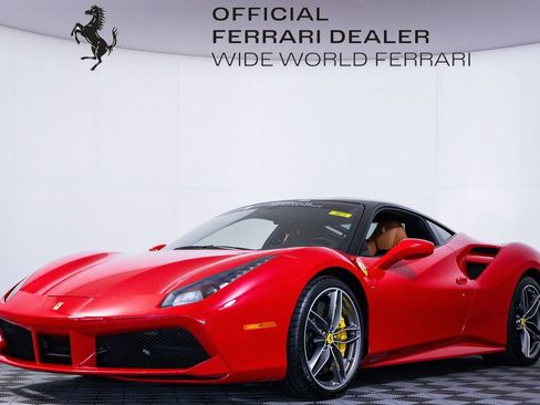 Certified 2019 Ferrari 488 GTB RWD image 1