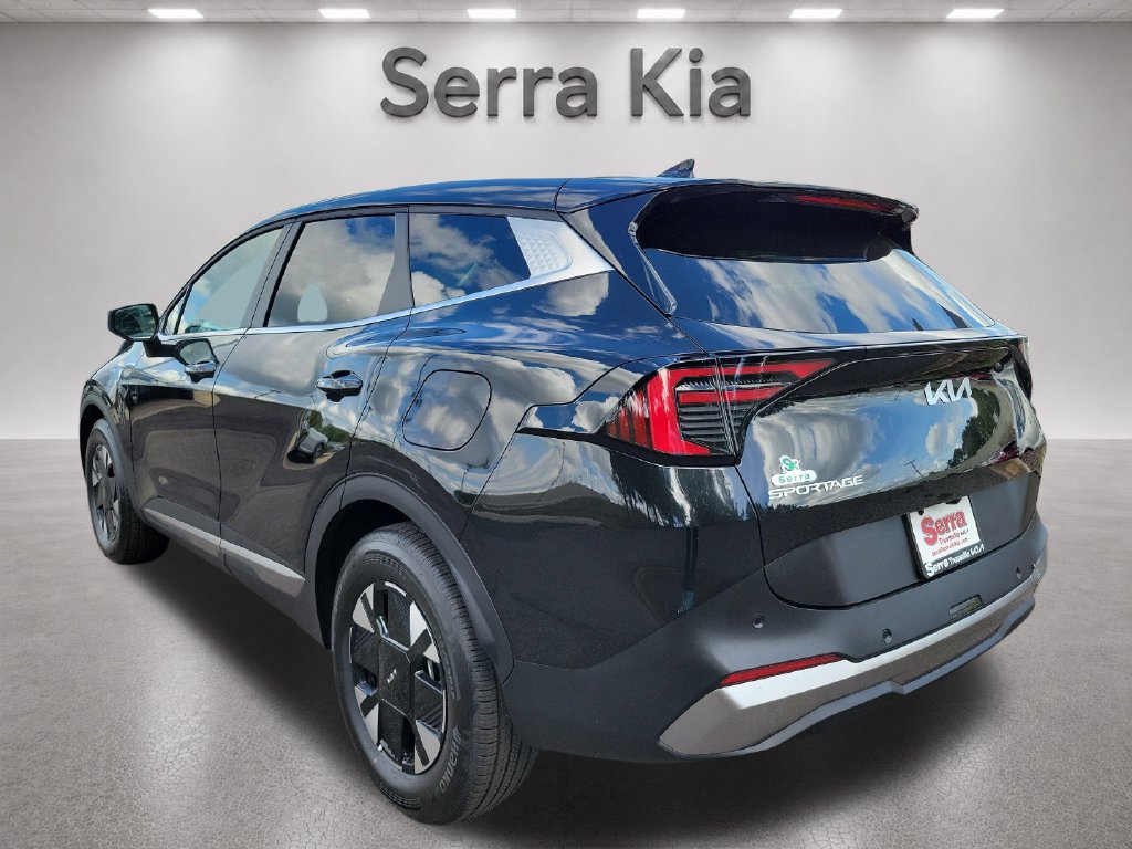 Used 2027 Kia Sportage LX FWD image 3