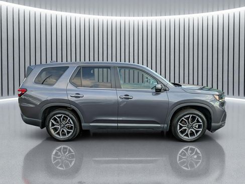 Certified 2025 Honda Pilot EX-L image 3