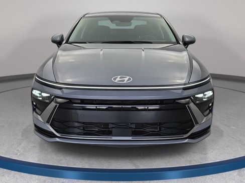 Used 2024 Hyundai Sonata SEL FWD image 2