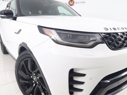 Used 2023 Land Rover Discovery S R-Dynamic image 19