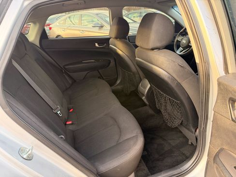 Used 2020 Kia Optima LX image 18