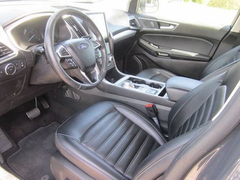 Used 2021 Ford Edge SEL w/ Convenience Package AWD/4WD image 10