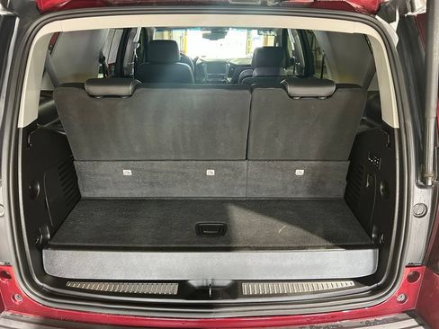 Used 2019 Chevrolet Tahoe Premier AWD/4WD image 17