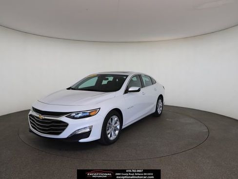 Used 2024 Chevrolet Malibu LT image 2