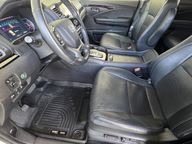Used 2019 Honda Pilot Elite image 6
