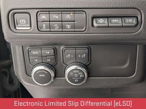 Certified 2024 GMC Yukon XL Denali AWD/4WD image 16