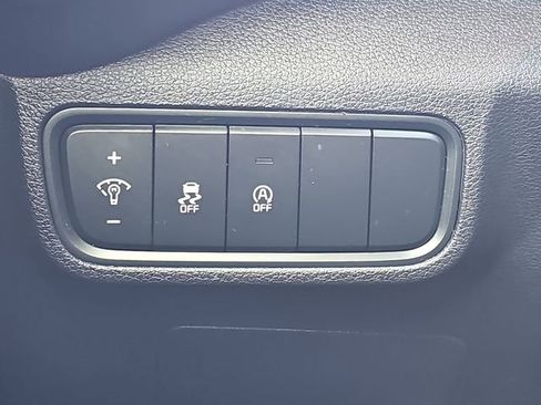 Used 2025 Kia Soul LX w/ LX Technology Package image 17