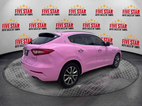 Used 2017 Maserati Levante w/ Luxury Package AWD/4WD image 7