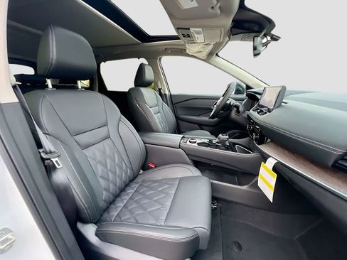 New 2026 Nissan Rogue Platinum w/ Platinum Premium Package image 29