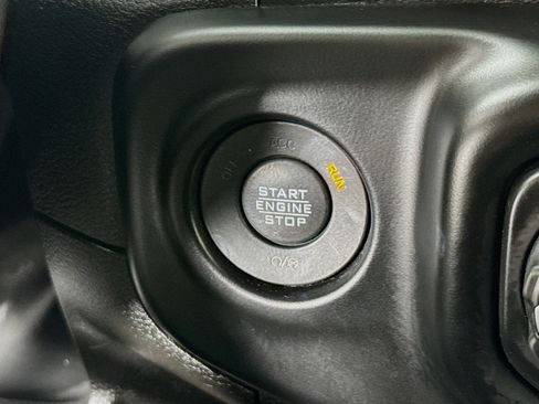 Used 2022 Jeep Wrangler Sport image 20