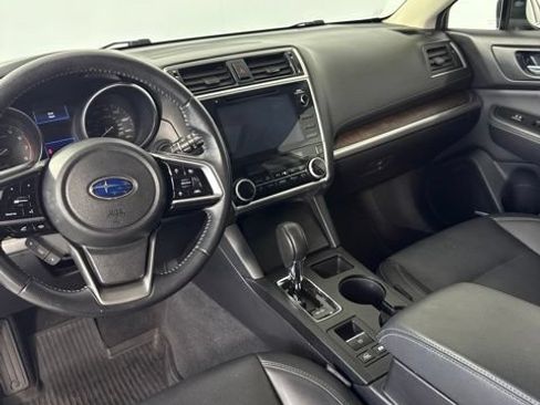 Used 2018 Subaru Outback 2.5i Limited AWD/4WD image 12