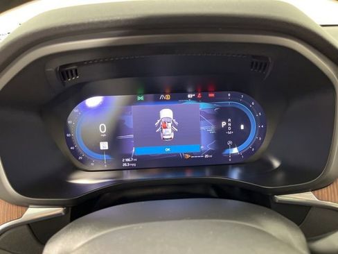Used 2023 Volvo XC60 B5 Plus w/ Protection Package Premier FWD image 24