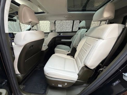 Certified 2025 Hyundai Santa Fe Calligraphy image 14