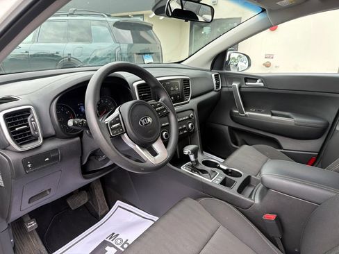 Used 2020 Kia Sportage LX AWD/4WD image 29