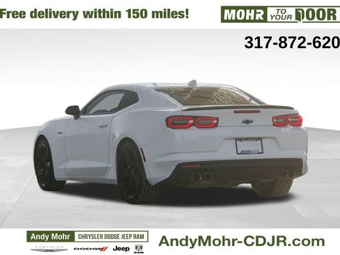 Used 2021 Chevrolet Camaro LT w/ Technology Package image 5