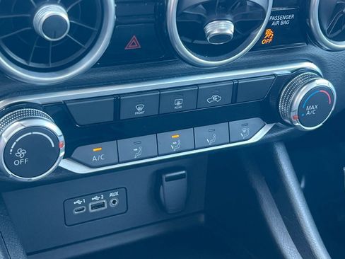 Used 2022 Nissan Sentra SV image 19