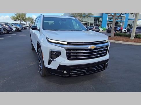 New 2026 Chevrolet Traverse High Country image 25