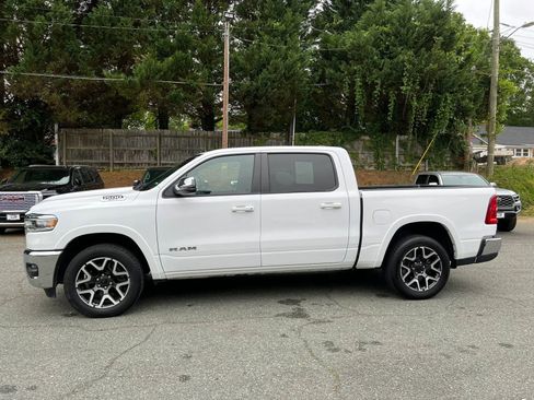 Used 2025 RAM 1500 Laramie AWD/4WD image 7