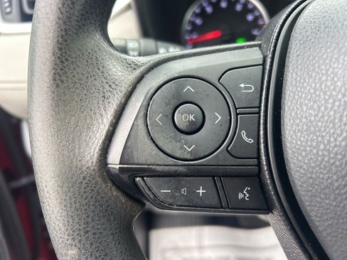 Used 2020 Toyota RAV4 XLE image 8