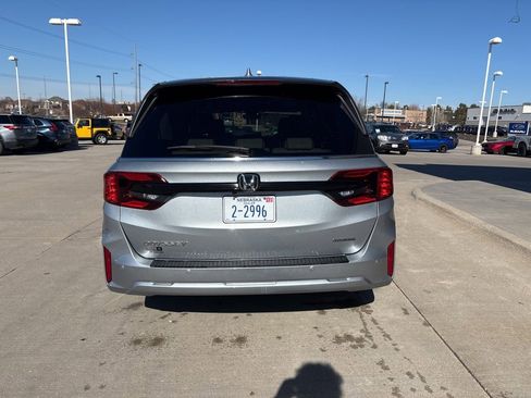 Certified 2026 Honda Odyssey Touring image 6