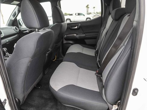 Certified 2021 Toyota Tacoma TRD Off-Road w/ Technology Package image 18