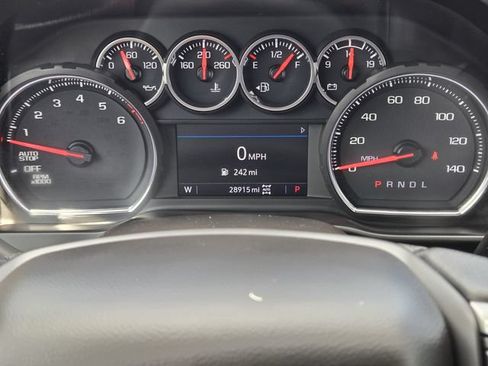 Used 2021 Chevrolet Silverado 1500 LT Trail Boss w/ Convenience Package II AWD/4WD image 16