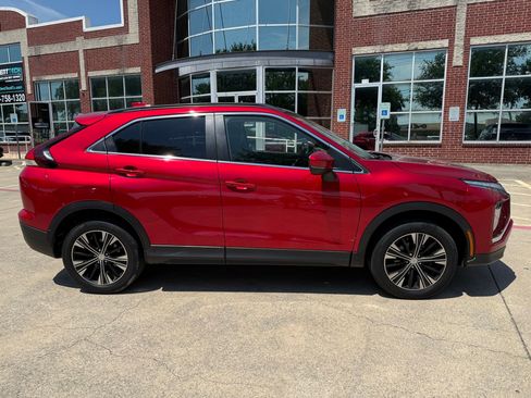 Used 2022 Mitsubishi Eclipse Cross SEL AWD/4WD image 2