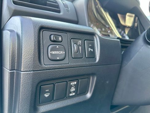Used 2019 Toyota 4Runner Limited AWD/4WD image 15