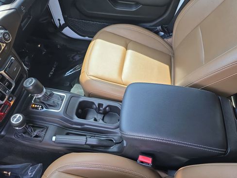 Used 2023 Jeep Wrangler Unlimited Rubicon 4xe w/ Cold Weather Group image 26