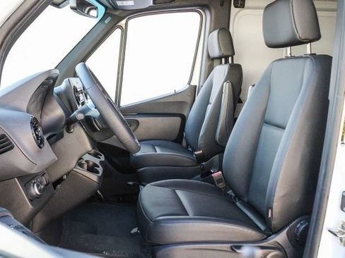 New 2025 Mercedes-Benz Sprinter 2500 image 18