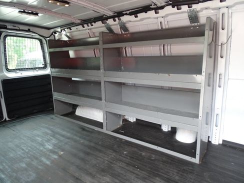 Used 2019 GMC Savana 3500 Extended w/ Driver Convenience Package image 29