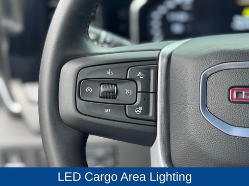 Used 2025 GMC Sierra 1500 SLE image 12