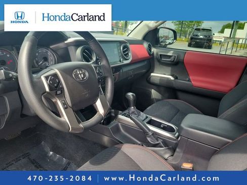 Used 2022 Toyota Tacoma SR5 w/ Technology Package image 13