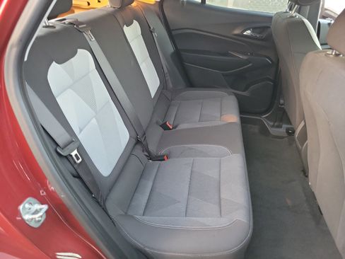 Used 2025 Chevrolet Trax LS image 21