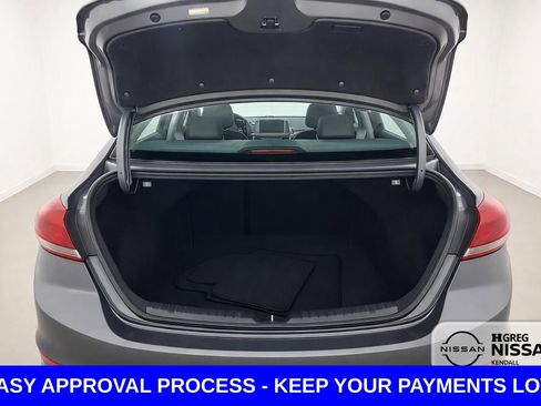 Used 2018 Hyundai Elantra Value Edition FWD image 19