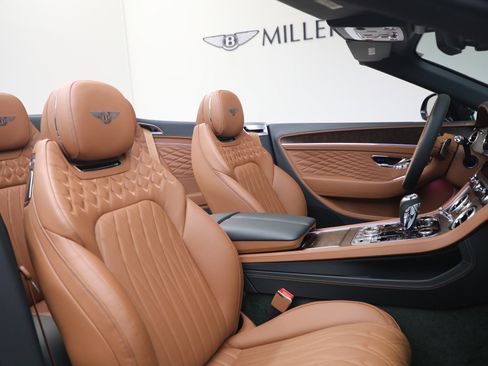 New 2026 Bentley Continental GTC AWD/4WD image 30