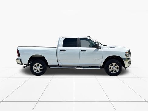 Used 2026 RAM 2500 Big Horn AWD/4WD image 9