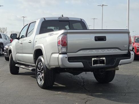 Used 2022 Toyota Tacoma TRD Sport w/ Technology Package RWD image 18