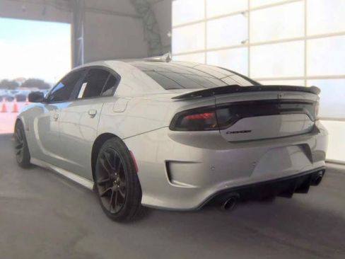 Used 2020 Dodge Charger Scat Pack RWD image 3