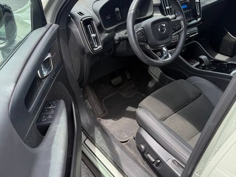 Used 2023 Volvo C40 P8 Recharge Ultimate AWD/4WD image 4