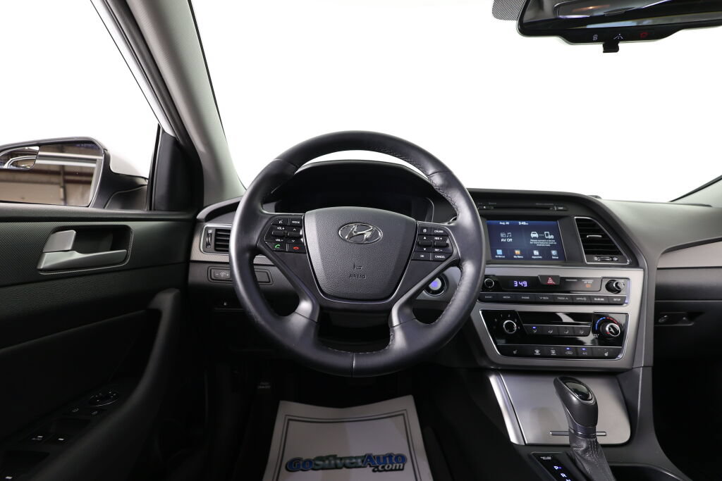 Used 2016 Hyundai Sonata Sport w/ Option Group 1V FWD image 28