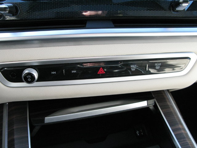Used 2023 BMW X7 xDrive40i w/ Executive Package AWD/4WD image 26