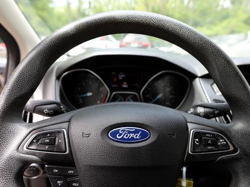 Used 2015 Ford Focus SE image 20